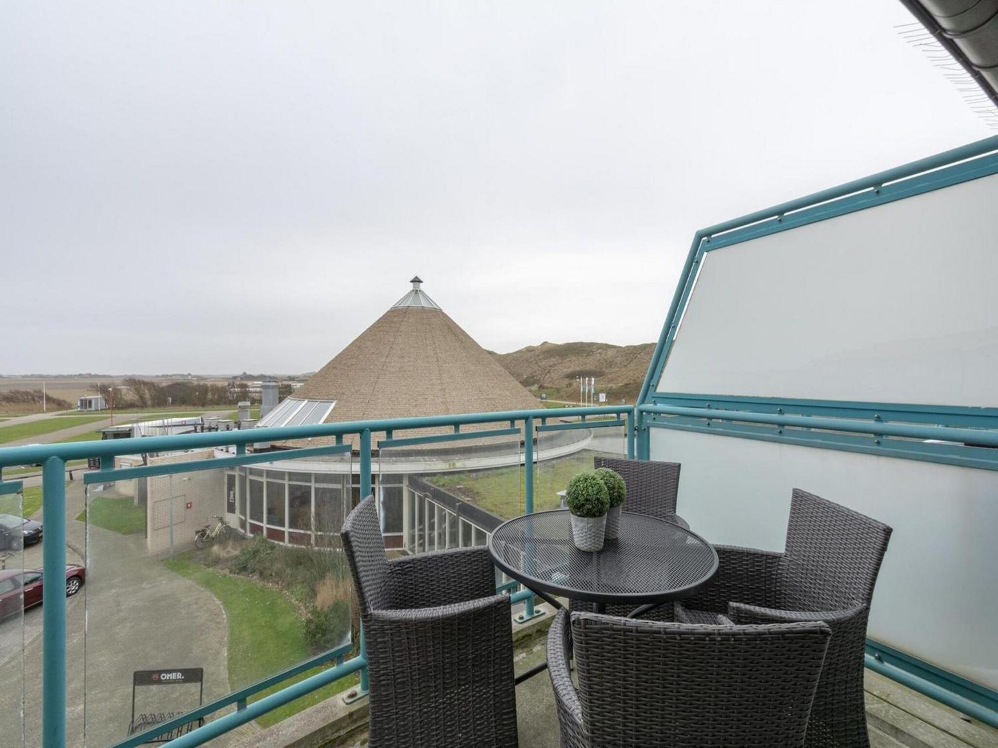 Seaside Apartment With Balcony Julianadorp Exterior photo